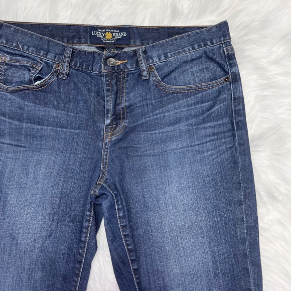 👖|•LUCKY BRAND•| Abbey Bermuda Frayed Cuff Jeans Shorts Size 10/30👖 - Picture 4 of 8